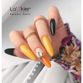 Dyniowy manicure Lakier