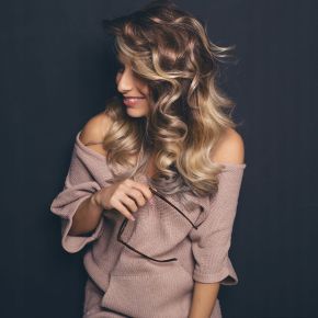 Wałek do kręcenia włosów + 2 x gumki typu scrunchies + spinka jasny beż
