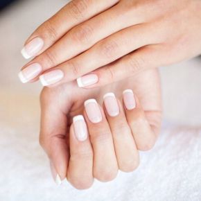 Zestaw uzupełniający do manicure pilniki + bloki polerskie + polerki + waciki +patyczki