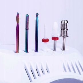 Profesjonalny zestaw urządzeń do stylizacji paznokci: lampa UV/LED + frezarka do manicure i pedicure