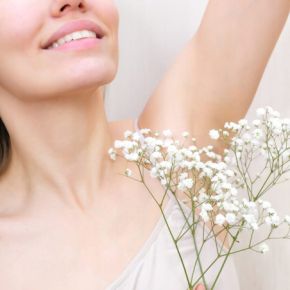 ItalWax Zestaw do depilacji - podgrzewacz (czarny korek) + wosk w rolce 100ml Rose + paski 50 sztuk