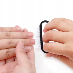 Szczoteczka mini do usuwania pyłu manicure i pedicure czarna 10 sztuk