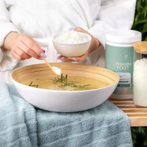 Victoria Vynn Pharm Foot Herbal reMedy Sól zabiegowa z oliwą ozonowaną i ziołami 500ml