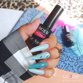 Glossy Blue Glitter Lakier