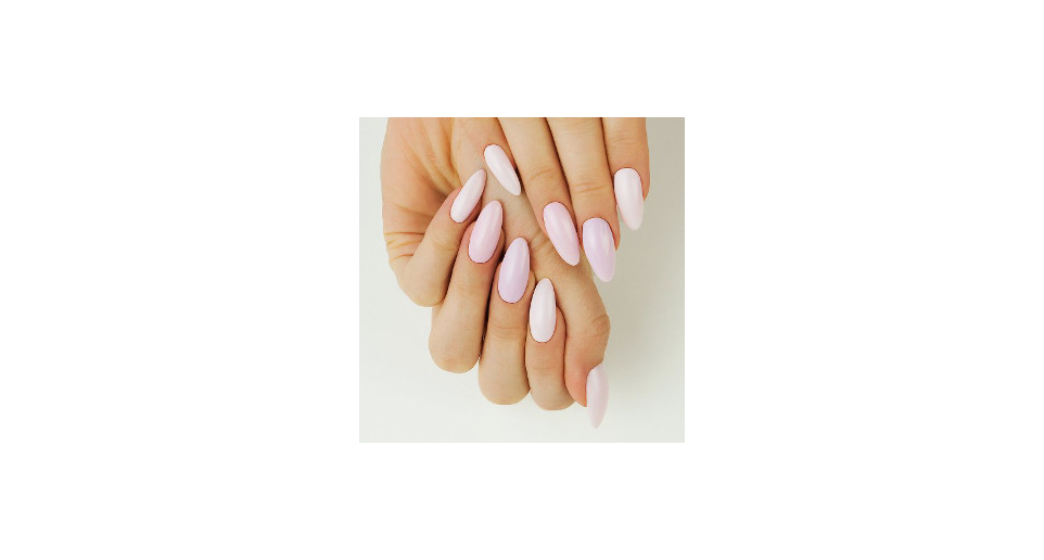 Paznokcie ślubne – wymarzony manicure dla panny młodej